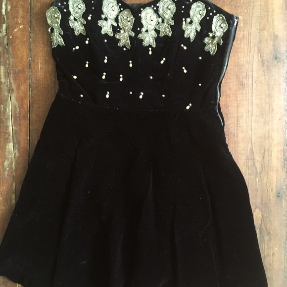 Vintage Dresses & Skirts - Vintage Black Velvet Cocktail Dress
